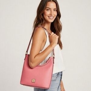 Dooney & Bourke Womens Pink Pebble Grain Leather Gold Logo Hobo Shoulder Bag